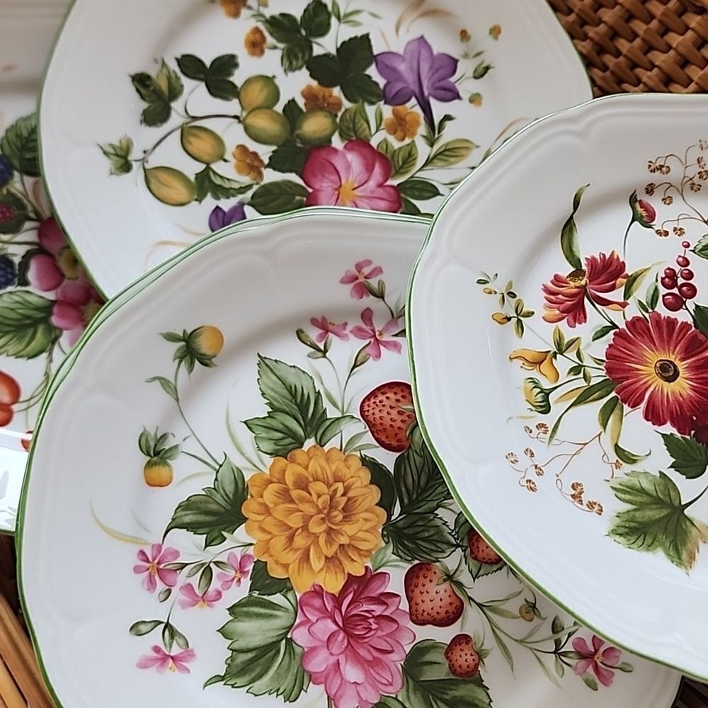 Vintage Set Of 5 Floral & Fruit Salad/Dessert Or Wall Decor Plates